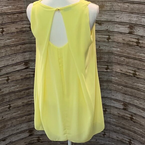 🔥🔥SALE🔥🔥CATHERINE LILLYWHITE'S Yellow Sleeveless Flowing Mini Dress - Picture 5 of 7